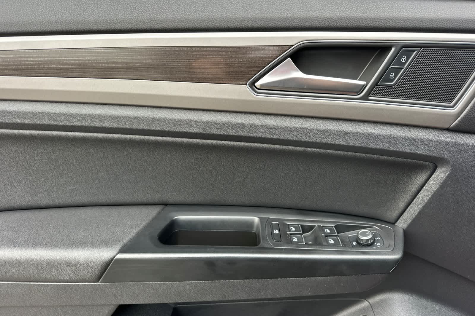 Thumbnail: 2019 Volkswagen Atlas - 12