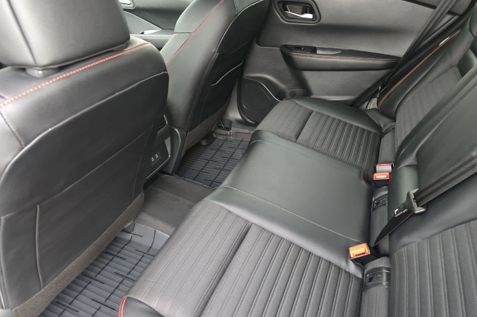 2026 Nissan Rogue SV photo 4