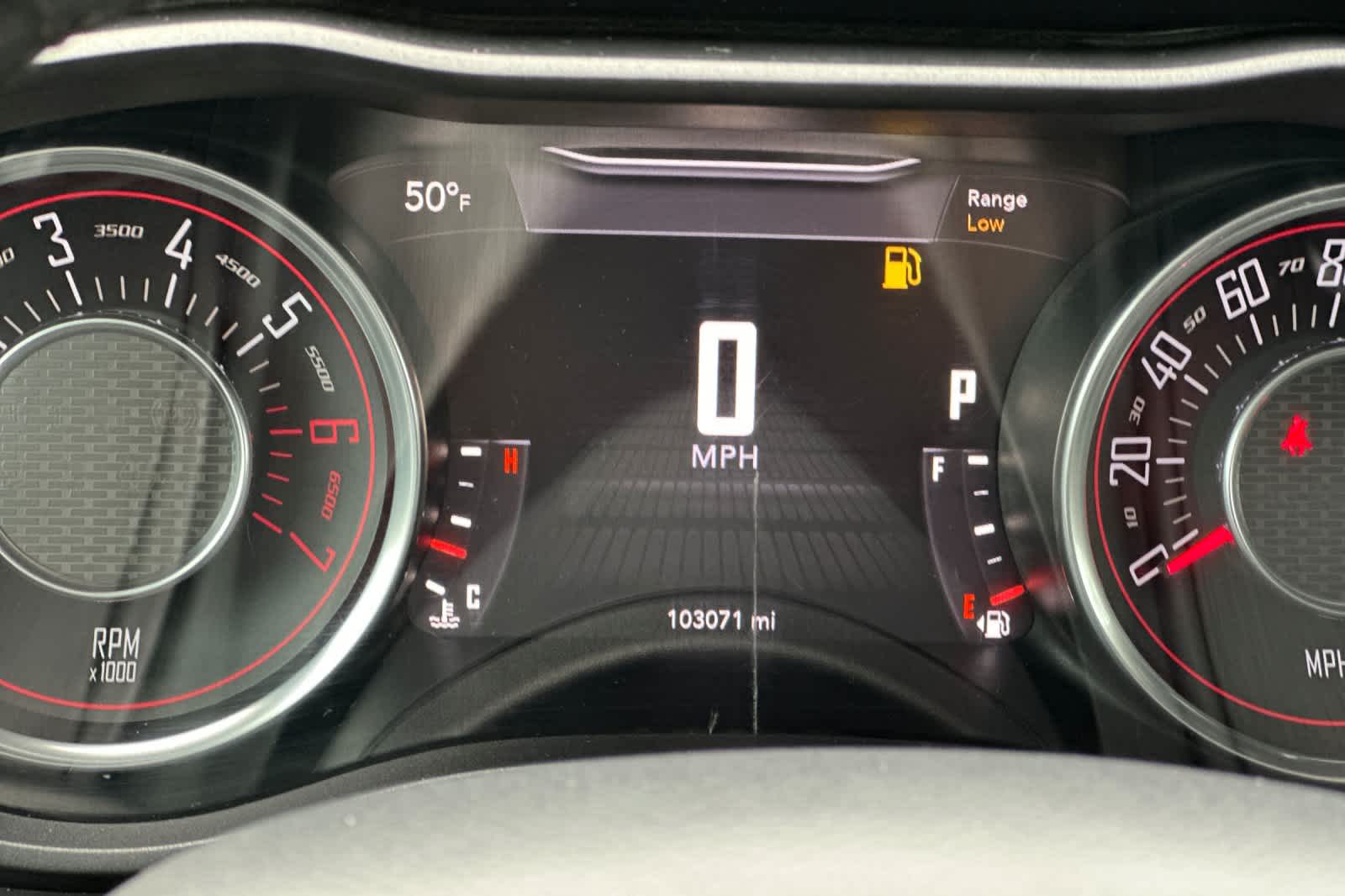 Thumbnail: 2015 Dodge Challenger - 23