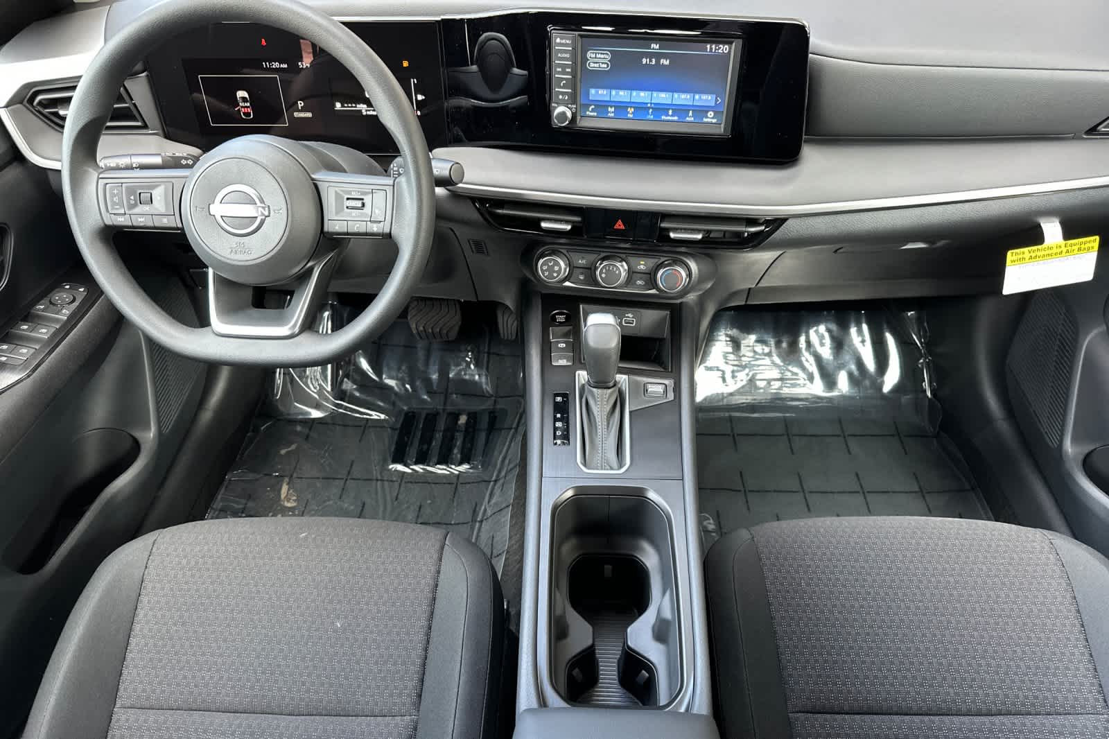 2025 Nissan Kicks S photo 3