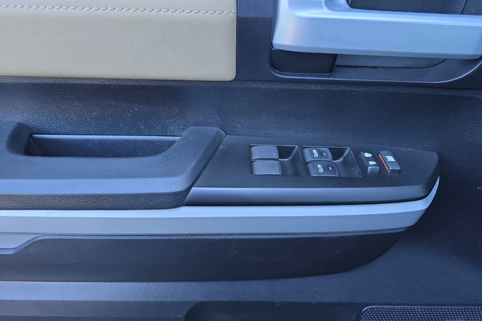 Thumbnail: 2021 Toyota Tundra - 12