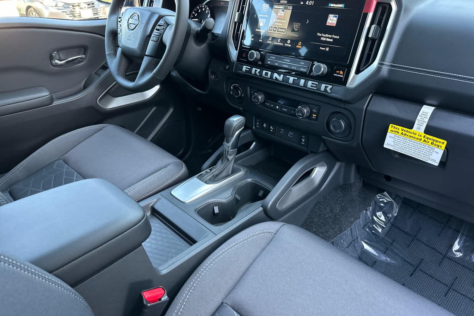 Thumbnail: 2025 Nissan Frontier - 15