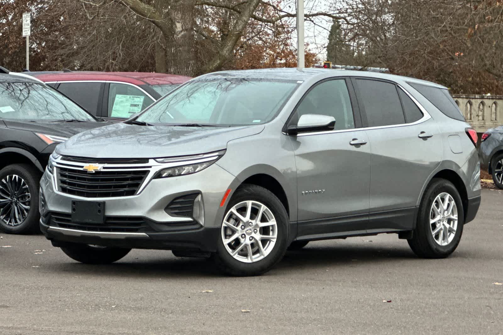 2024 Chevrolet Equinox LT's photo