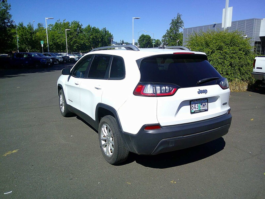 Used 2019 Jeep Cherokee Latitude FWD SUV