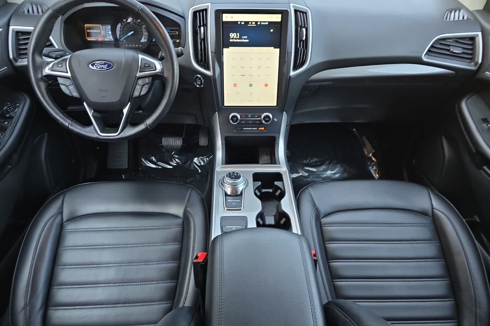 2023 Ford Edge SEL photo 3