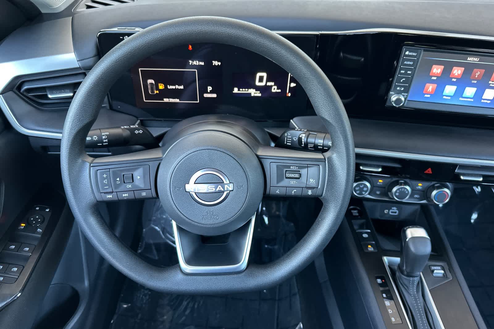 Thumbnail: 2025 Nissan Kicks - 14