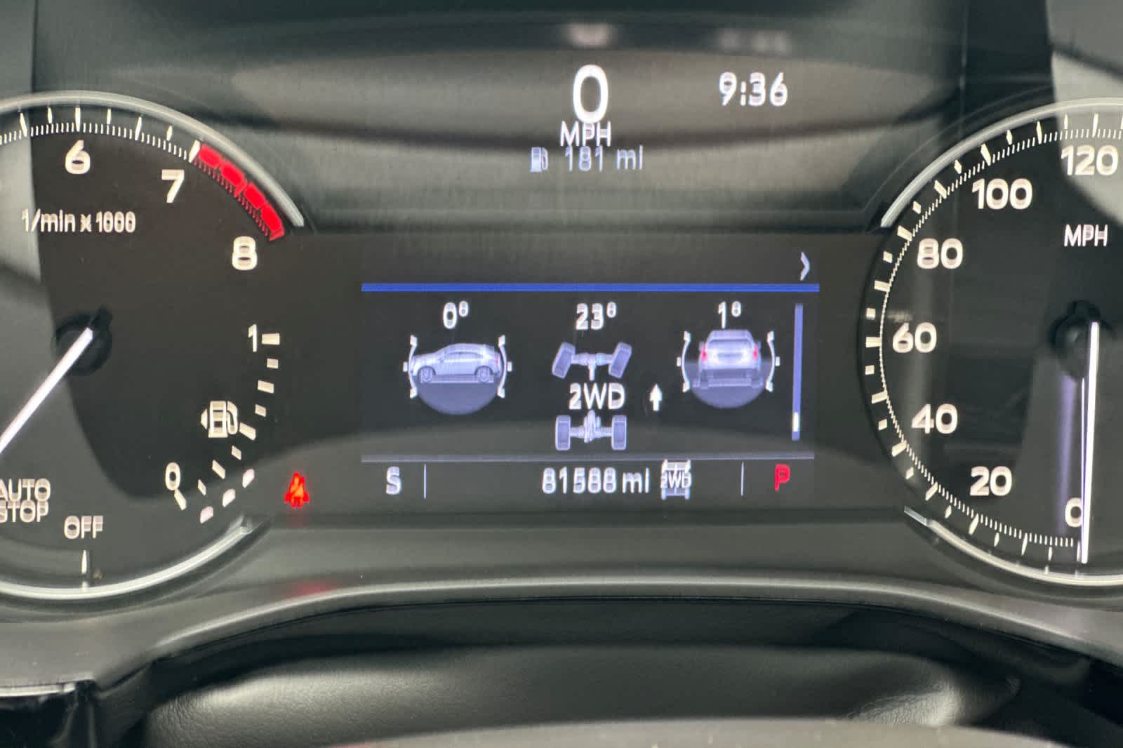 Thumbnail: 2020 Cadillac XT5 - 25