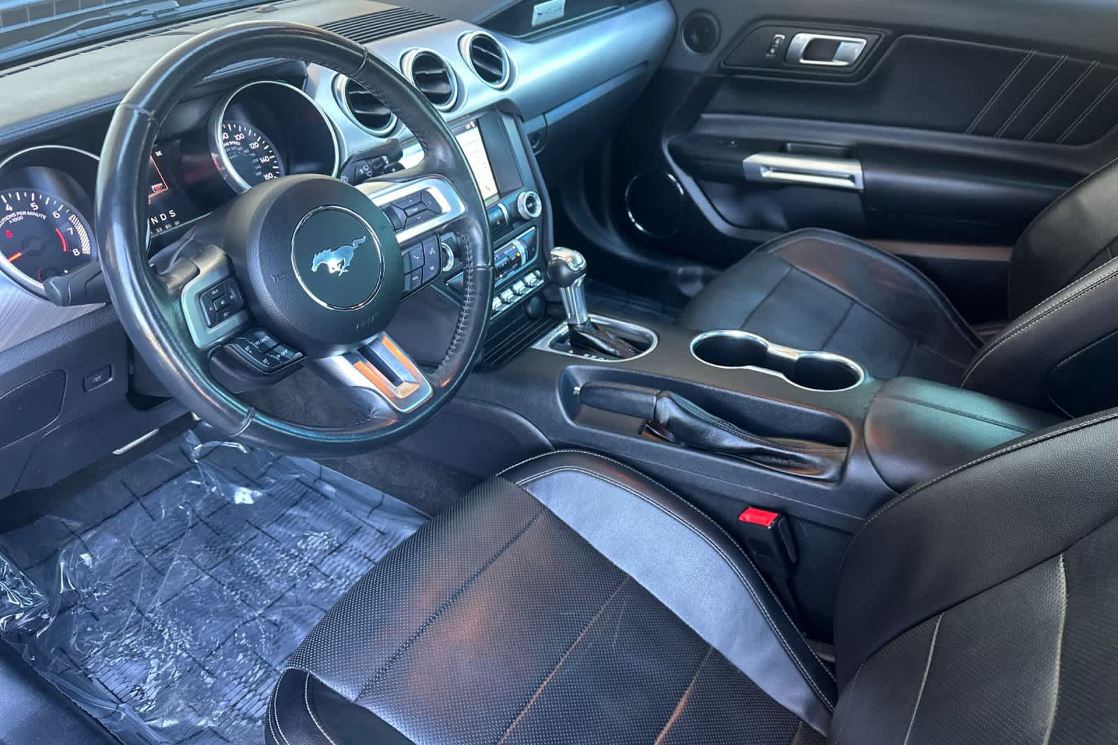 Thumbnail: 2018 Ford Mustang - 10