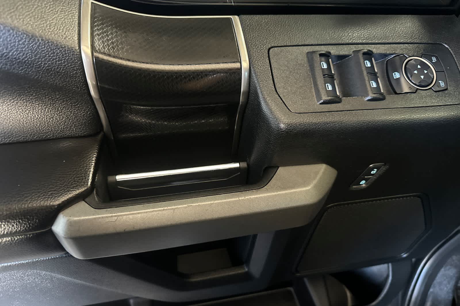 2018 Ford F-150 Raptor - Photo 12