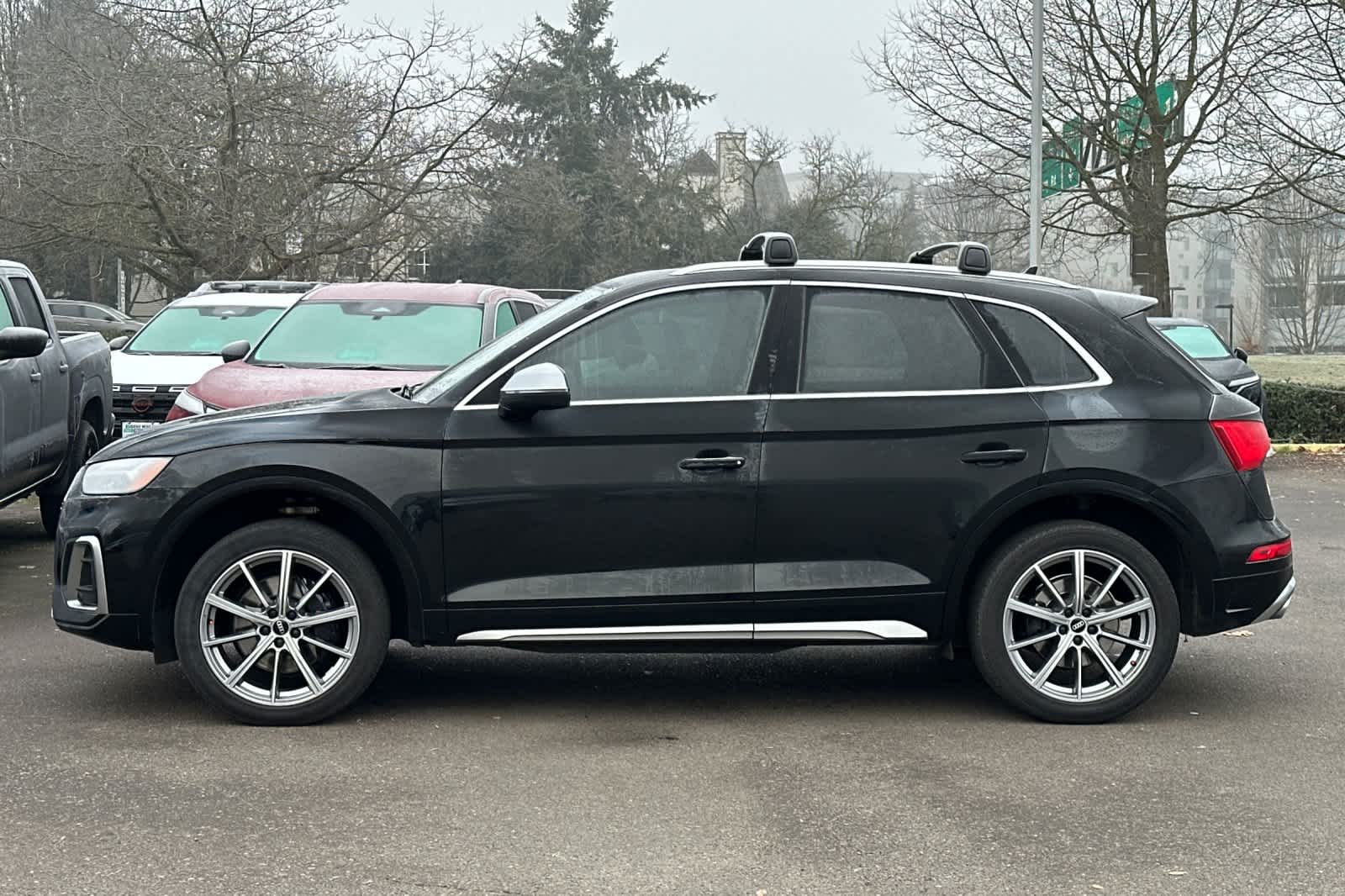 Thumbnail: 2022 Audi SQ5 - 5