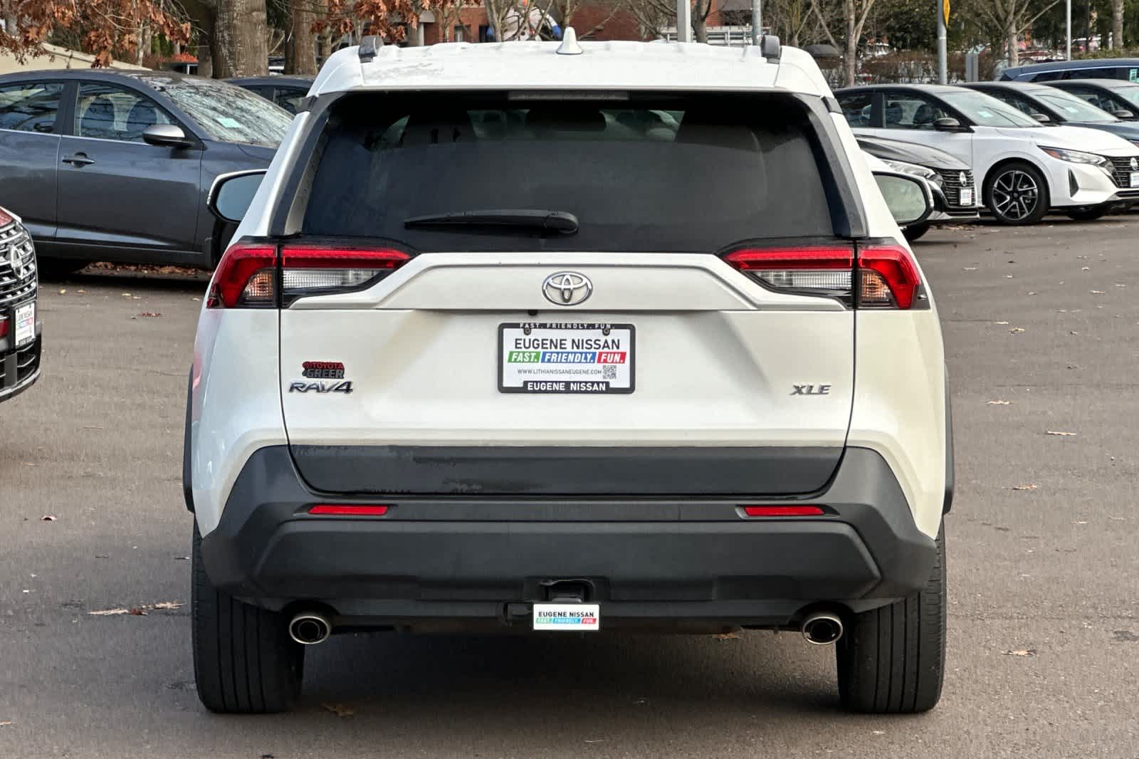 Thumbnail: 2022 Toyota RAV4 - 7