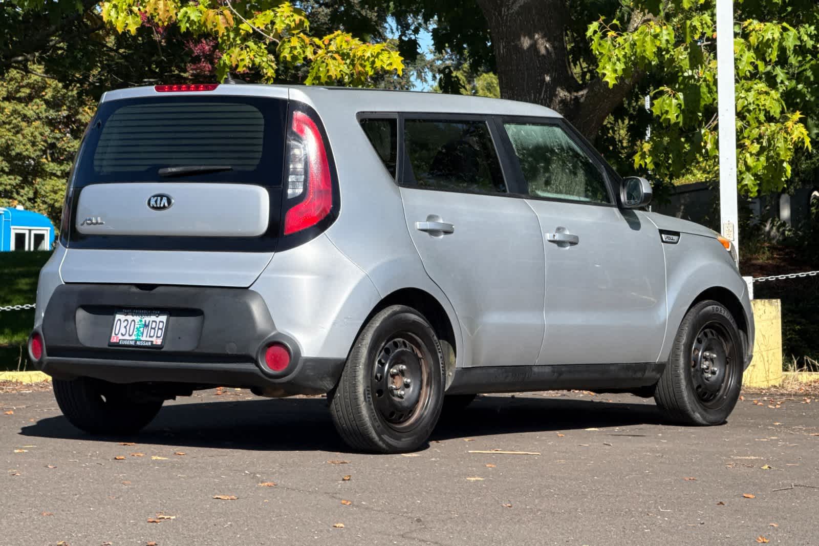 Used 2015 Kia Soul Base with VIN KNDJN2A29F7793557 for sale in Eugene, OR