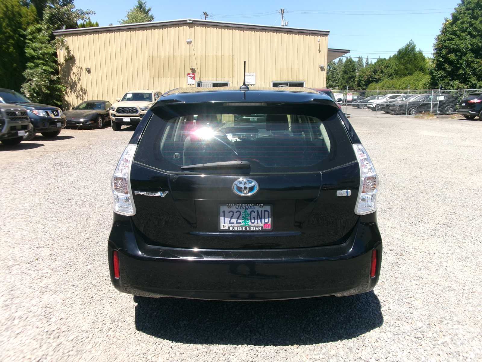 Thumbnail: 2013 Toyota Prius v - 4