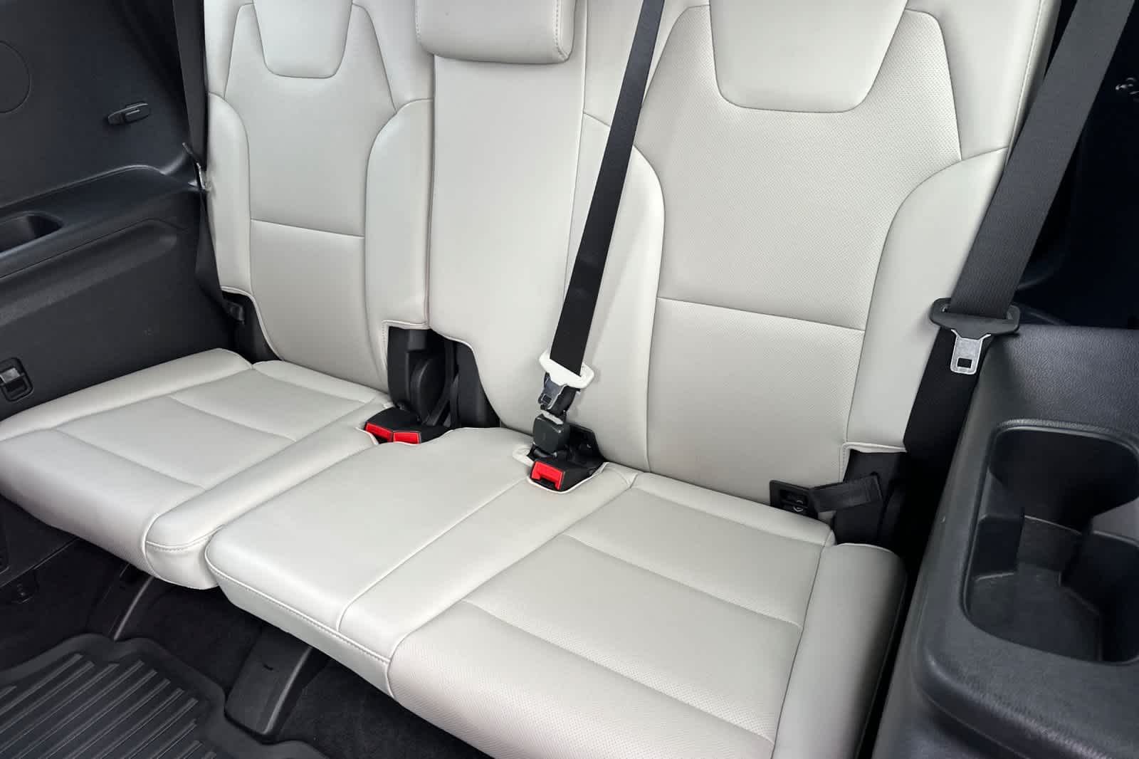 Thumbnail: 2022 Kia Telluride - 15