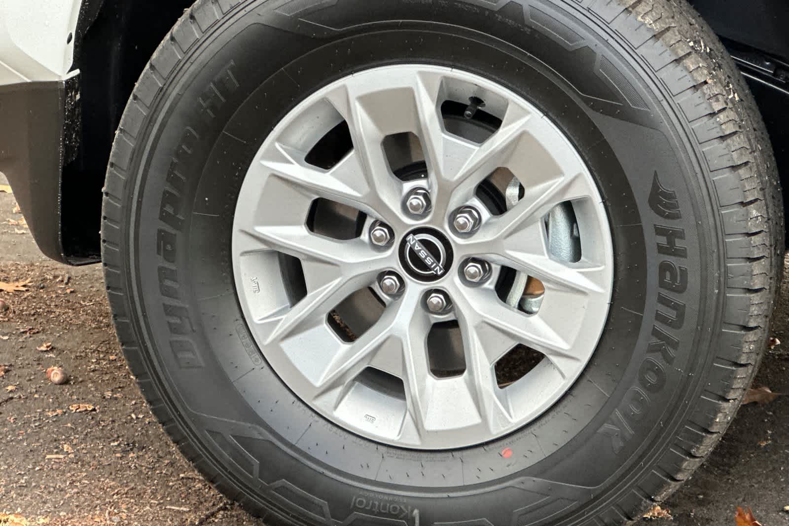 Thumbnail: 2025 Nissan Frontier - 23