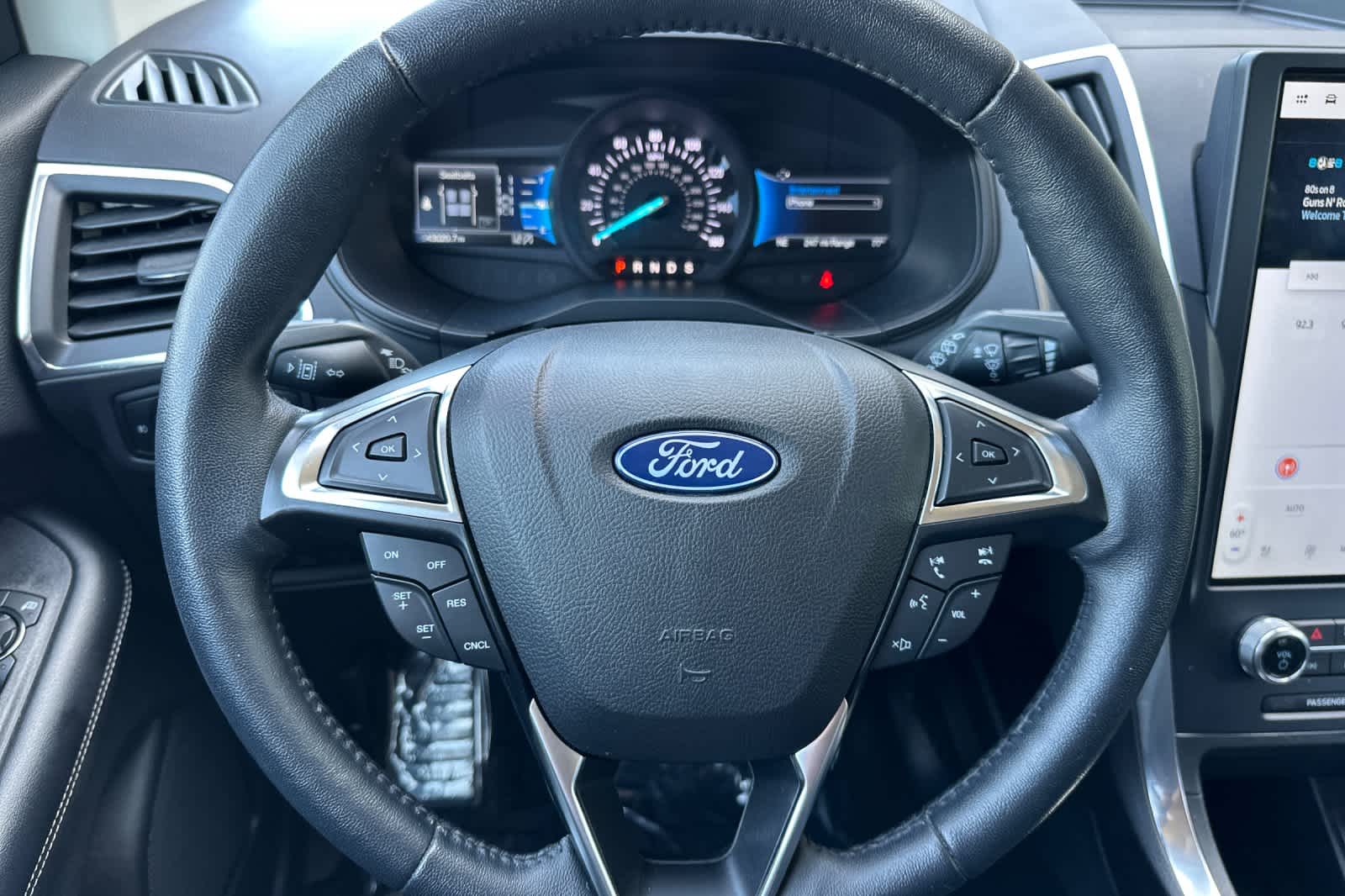 Thumbnail: 2023 Ford Edge - 22