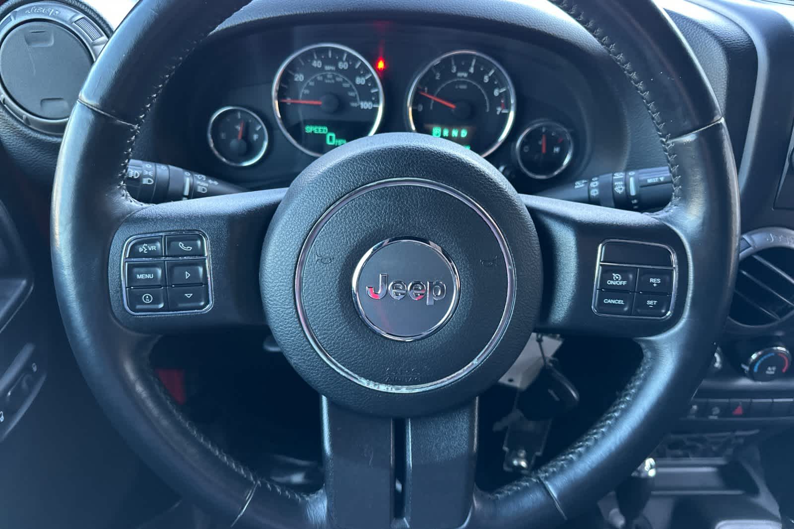 Thumbnail: 2017 Jeep Wrangler - 21