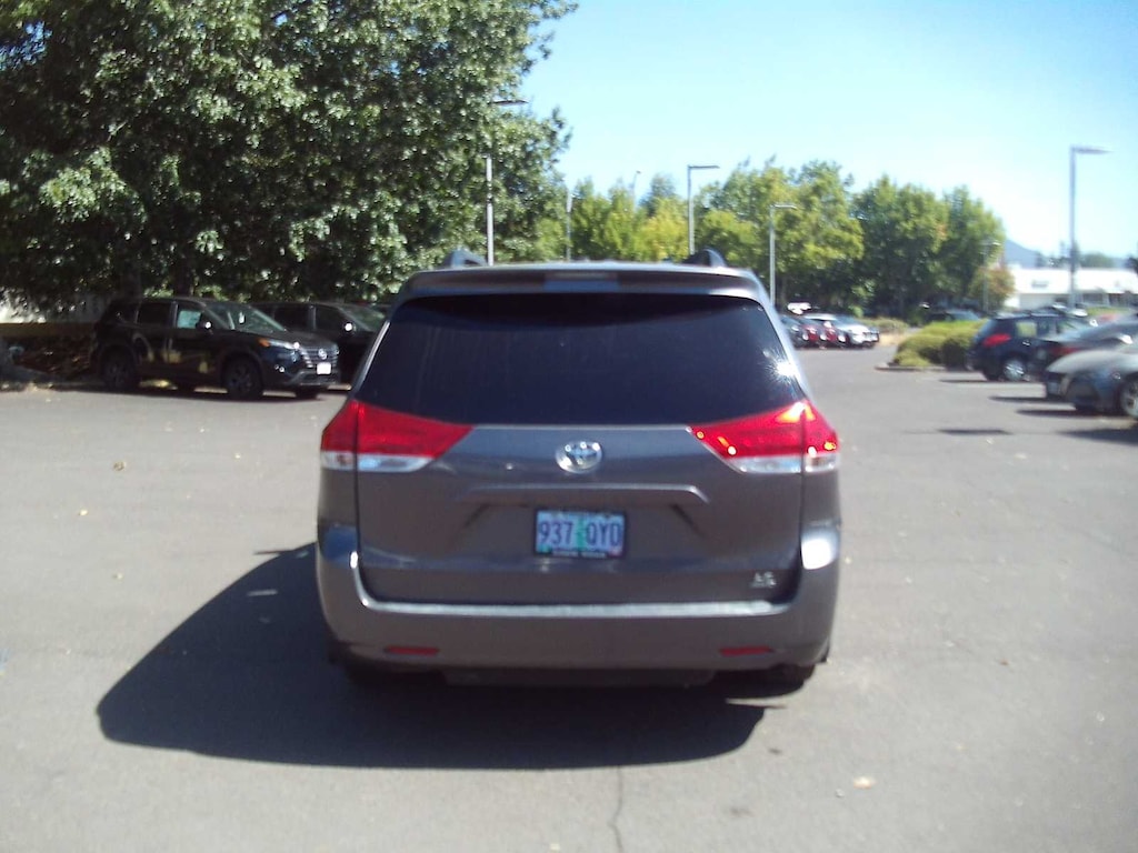 Used 2014 Toyota Sienna LE 4WD Van