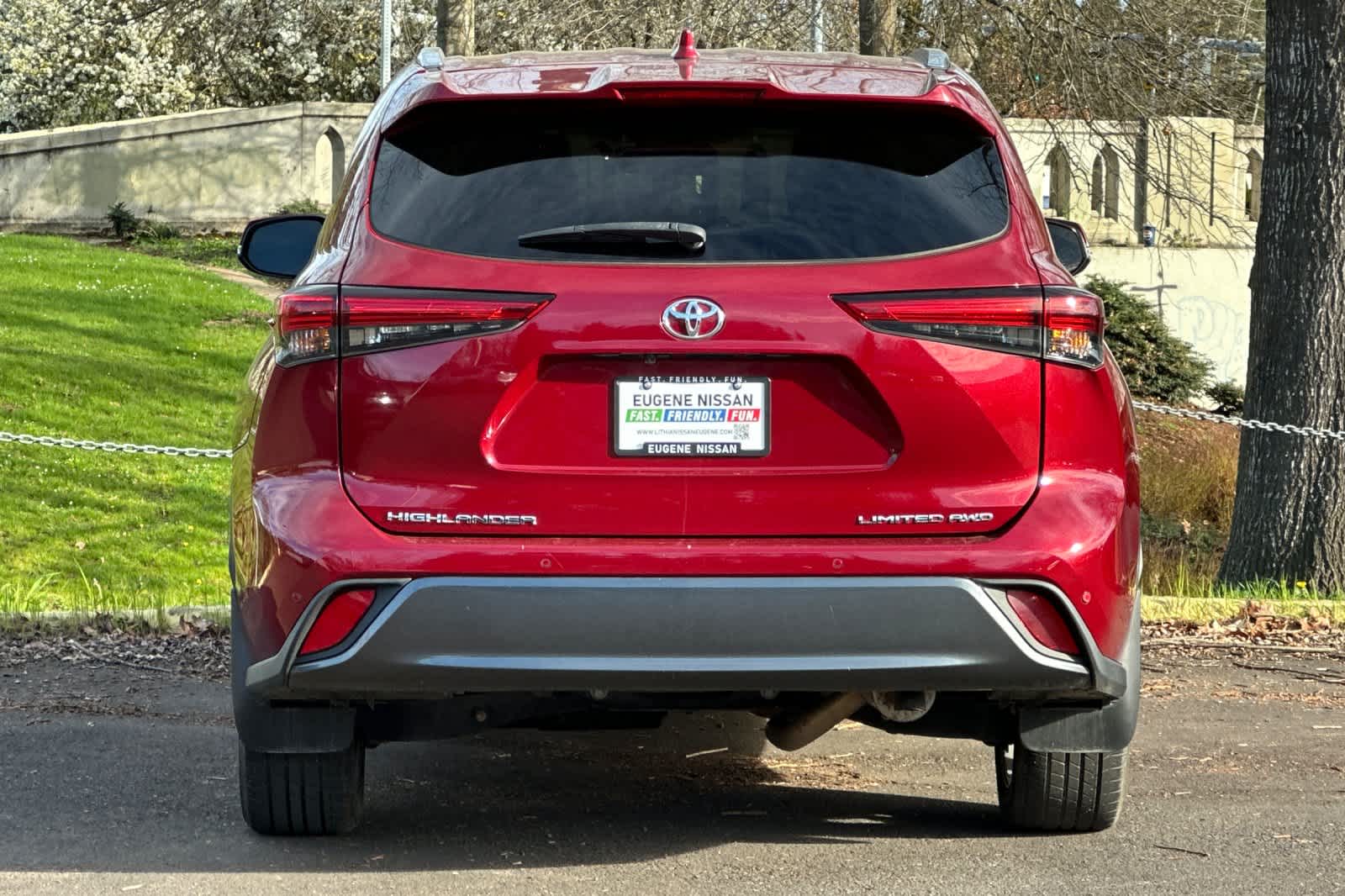 Thumbnail: 2021 Toyota Highlander - 7