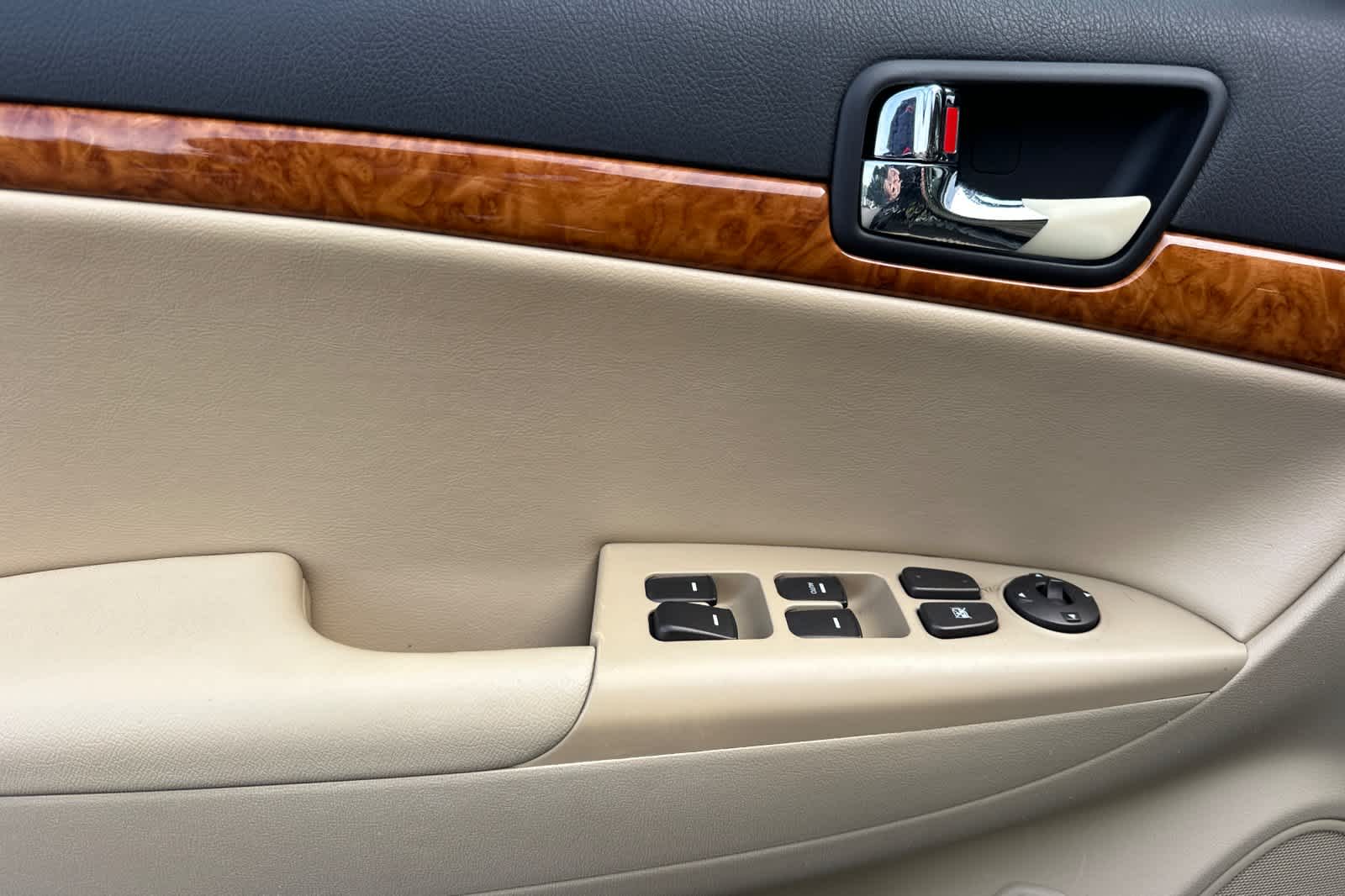 Thumbnail: 2009 Hyundai Sonata - 12