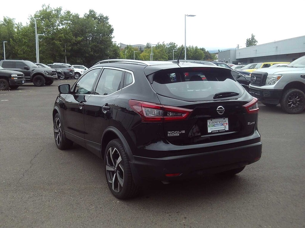 Used 2020 Nissan Rogue Sport SL SUV