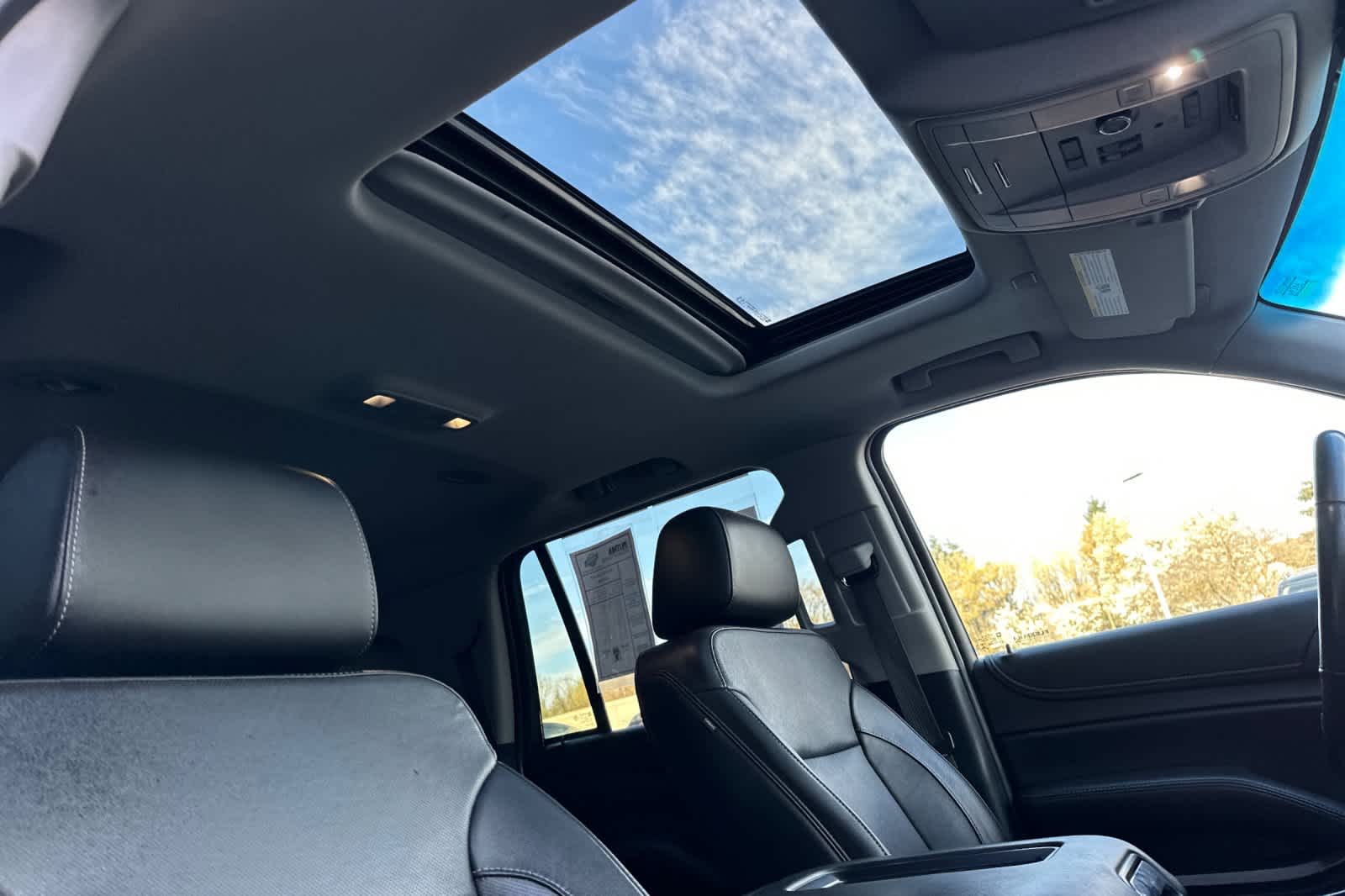 Thumbnail: 2019 GMC Yukon - 18