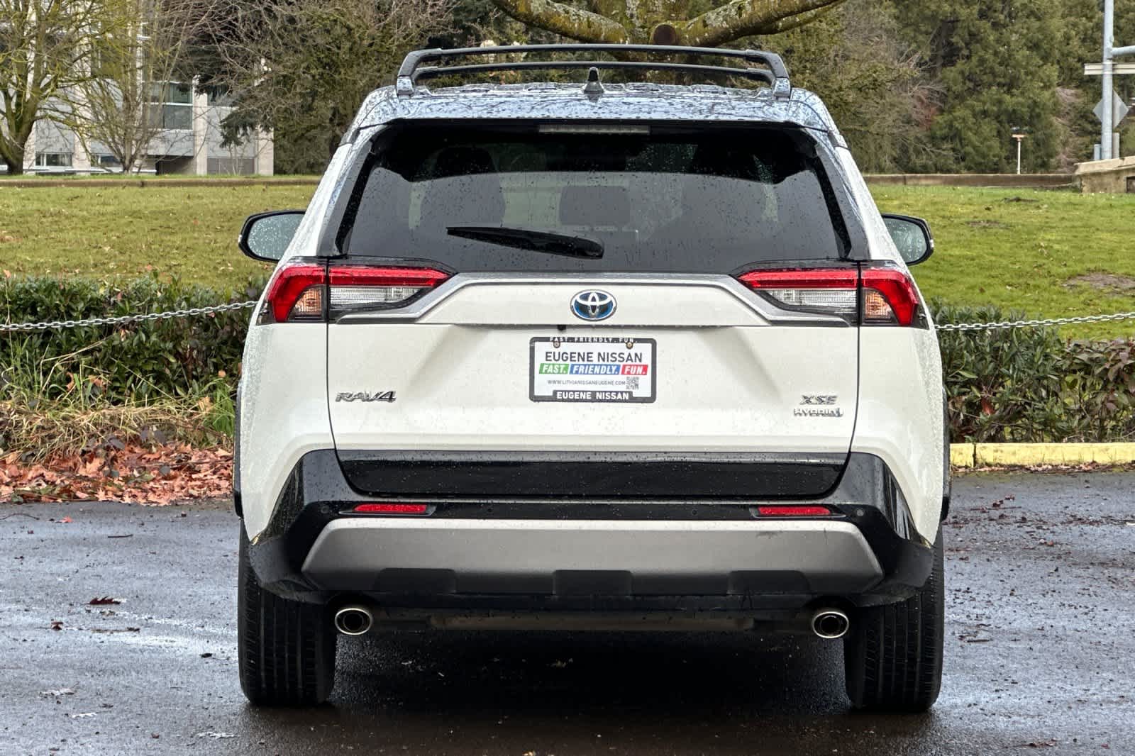 Thumbnail: 2021 Toyota RAV4 - 7