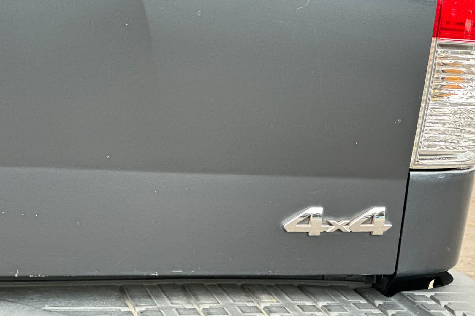 Thumbnail: 2010 Toyota Tundra - 25