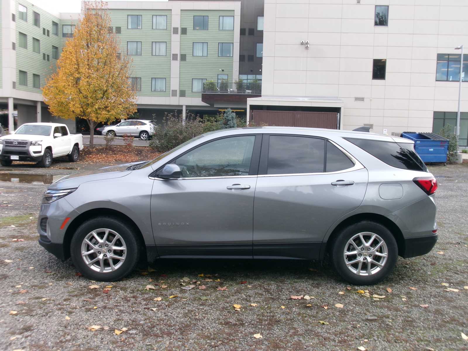 2024 Chevrolet Equinox photo 2