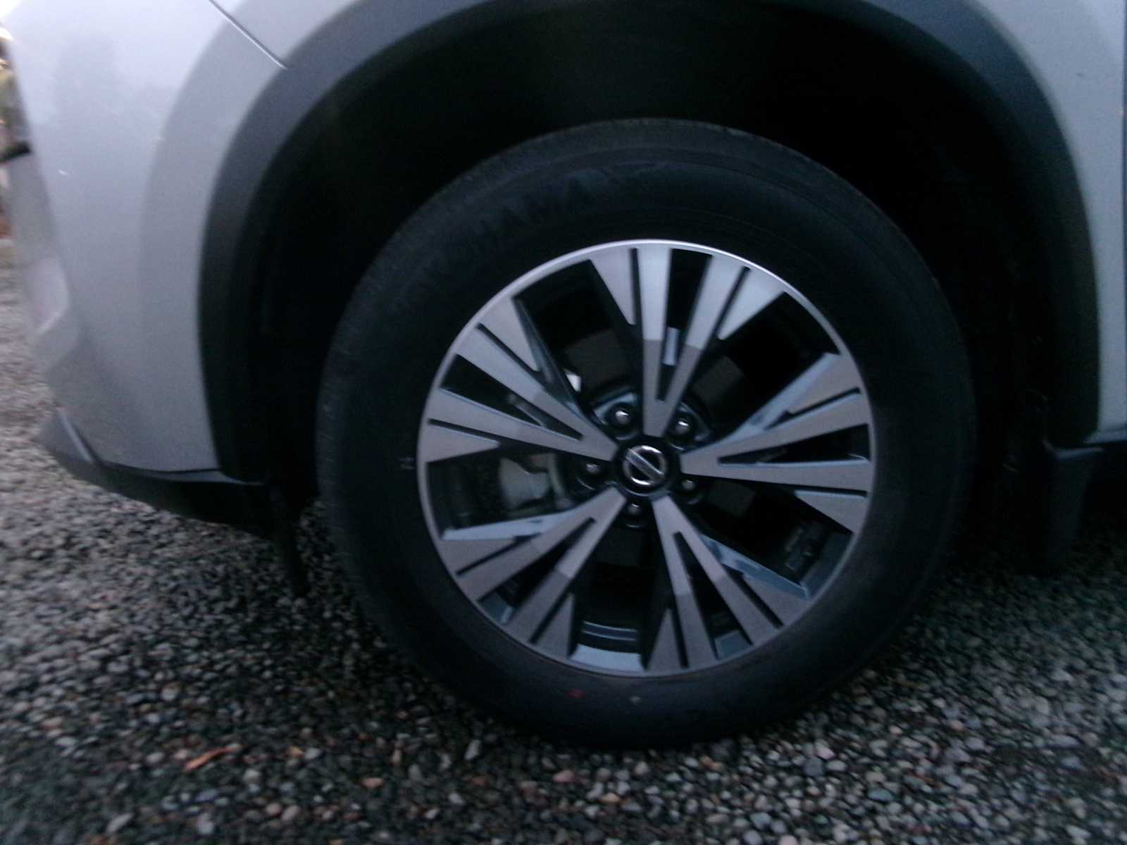 Thumbnail: 2021 Nissan Rogue - 10