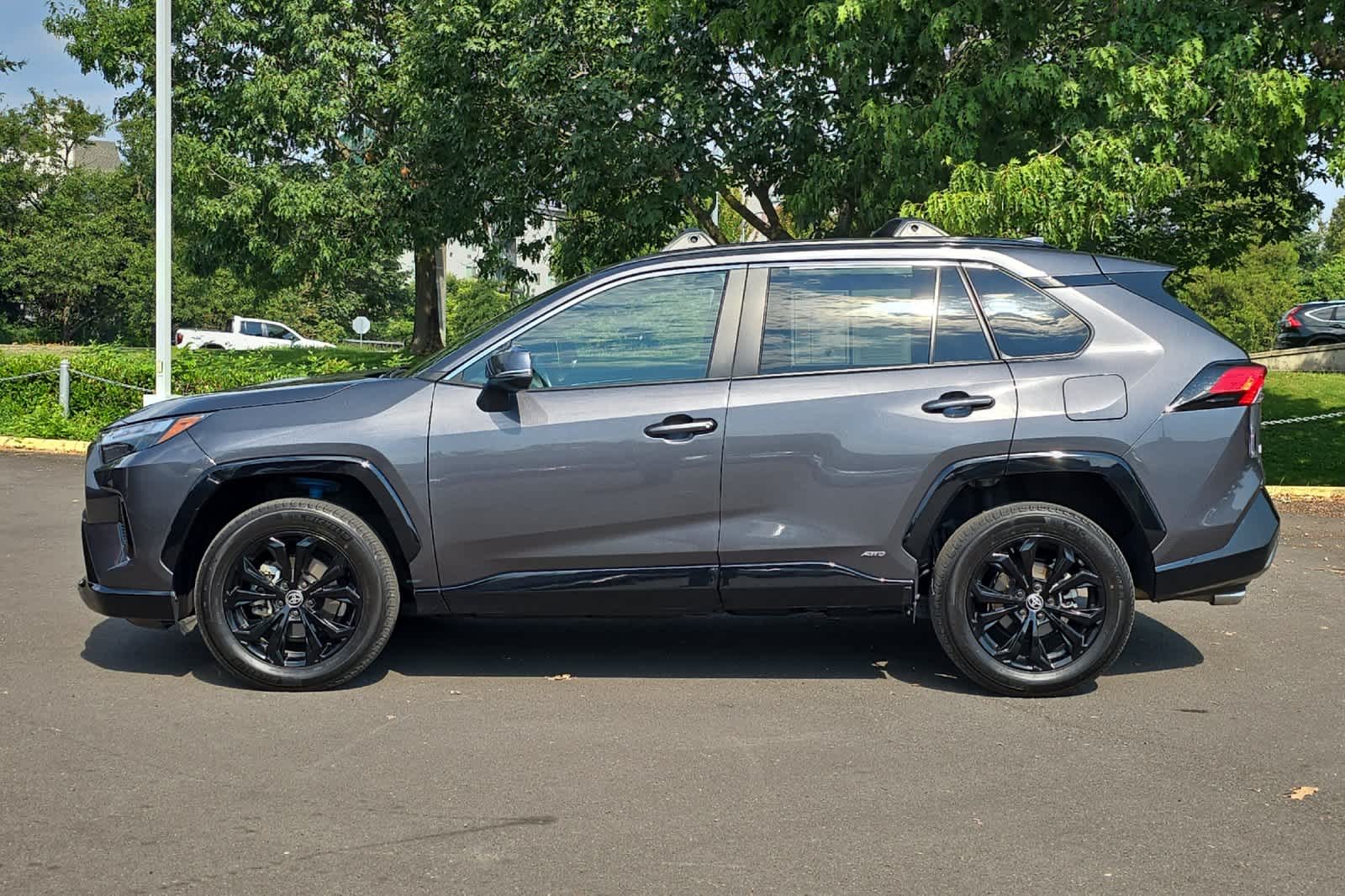 Thumbnail: 2023 Toyota RAV4 - 5