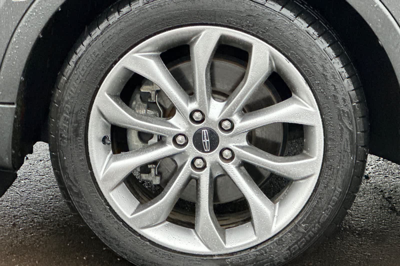 Thumbnail: 2018 Lincoln MKC - 27