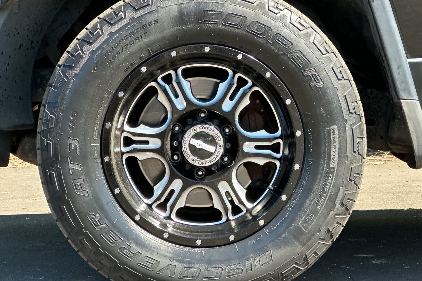 Thumbnail: 2007 Toyota FJ Cruiser - 24
