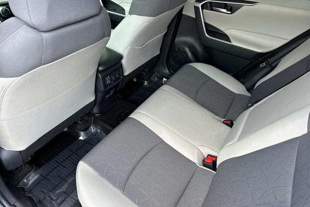 Used 2025 Toyota RAV4 XLE SUV