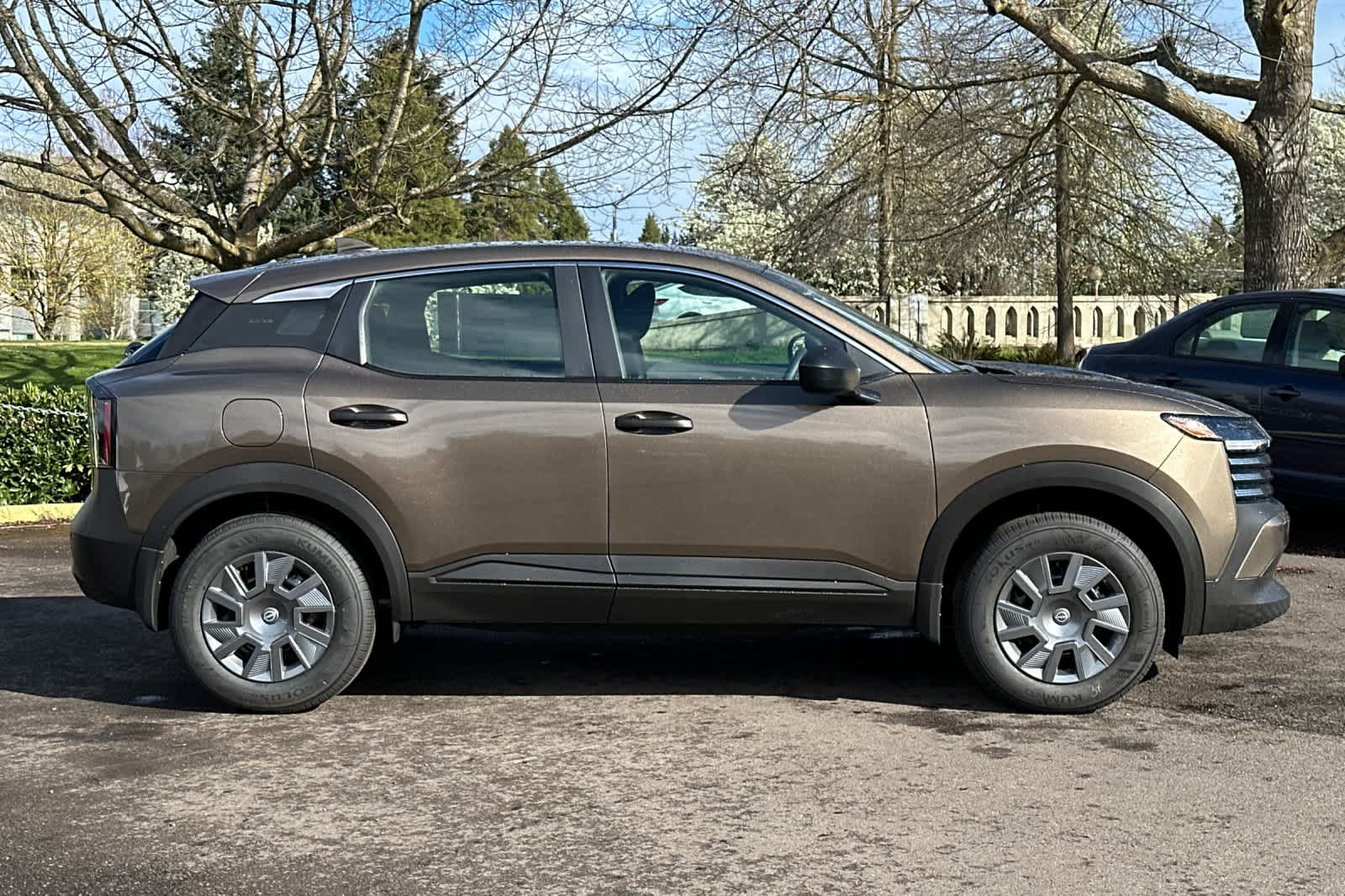 Thumbnail: 2025 Nissan Kicks - 8