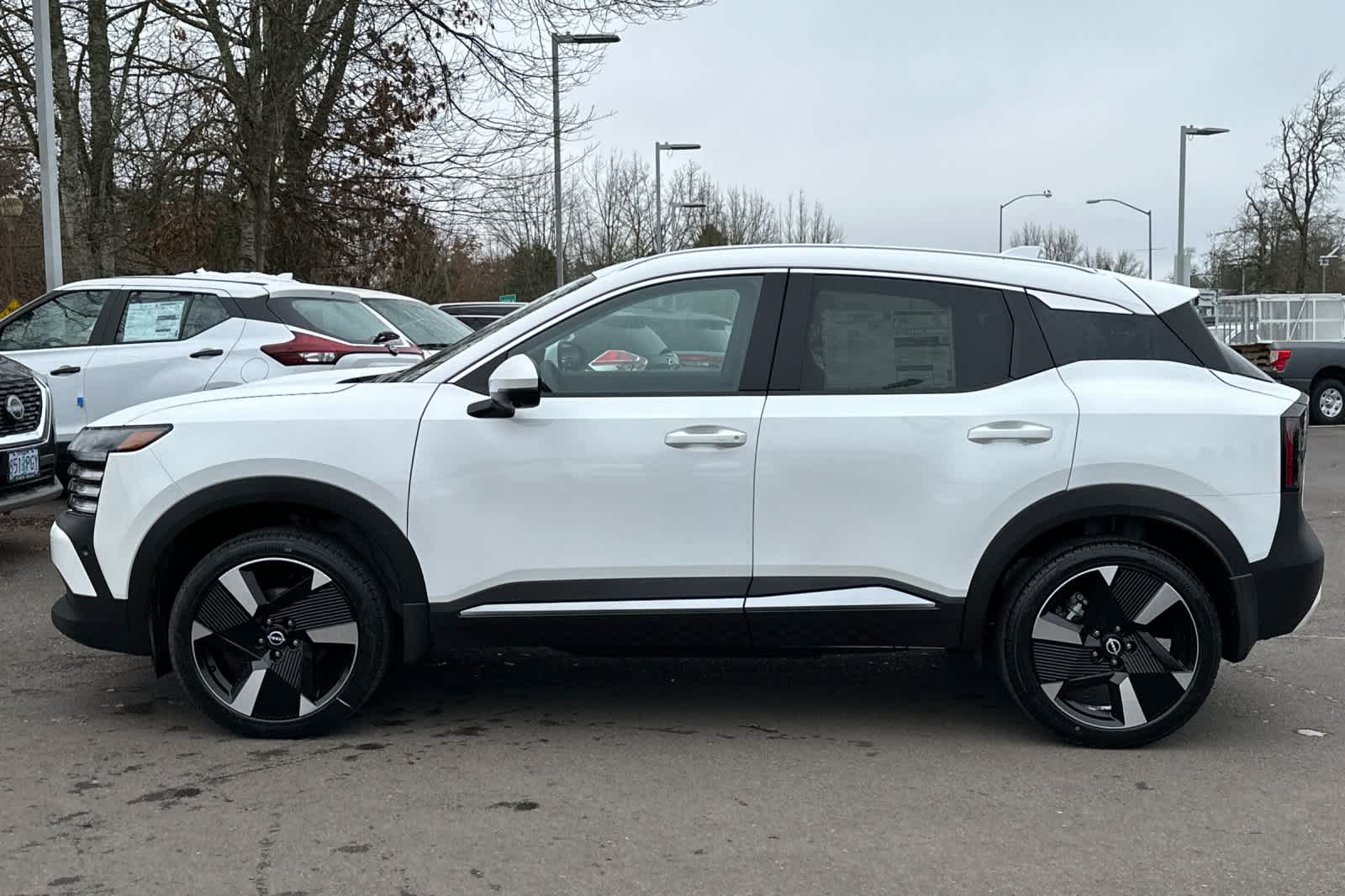 Thumbnail: 2025 Nissan Kicks - 5