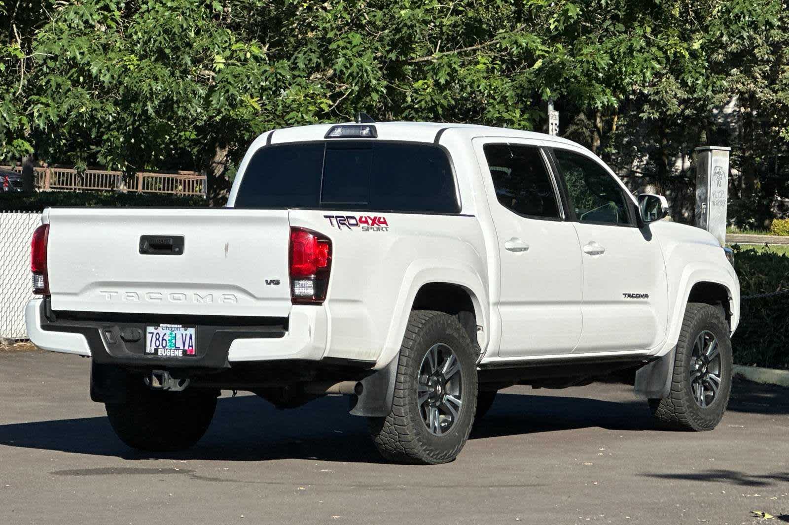 Used 2019 Toyota Tacoma TRD Sport with VIN 3TMCZ5AN1KM235341 for sale in Eugene, OR