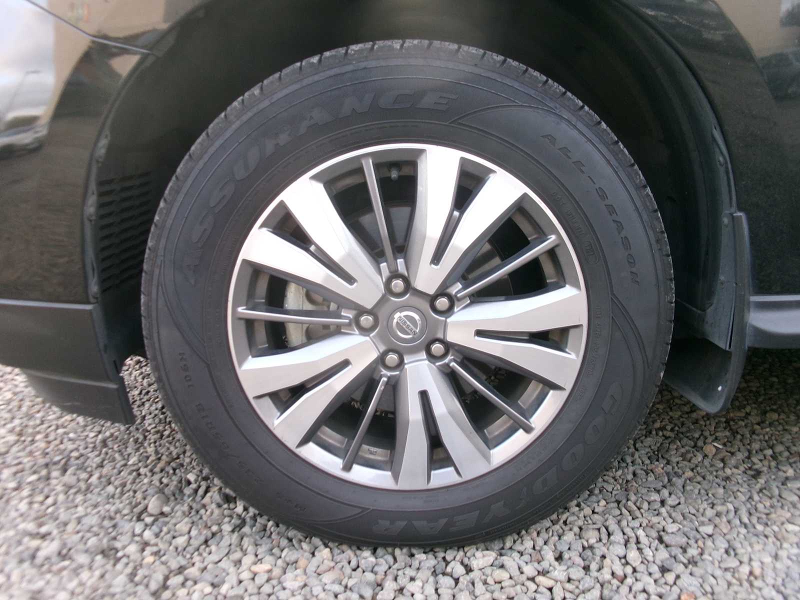 Thumbnail: 2020 Nissan Pathfinder - 9