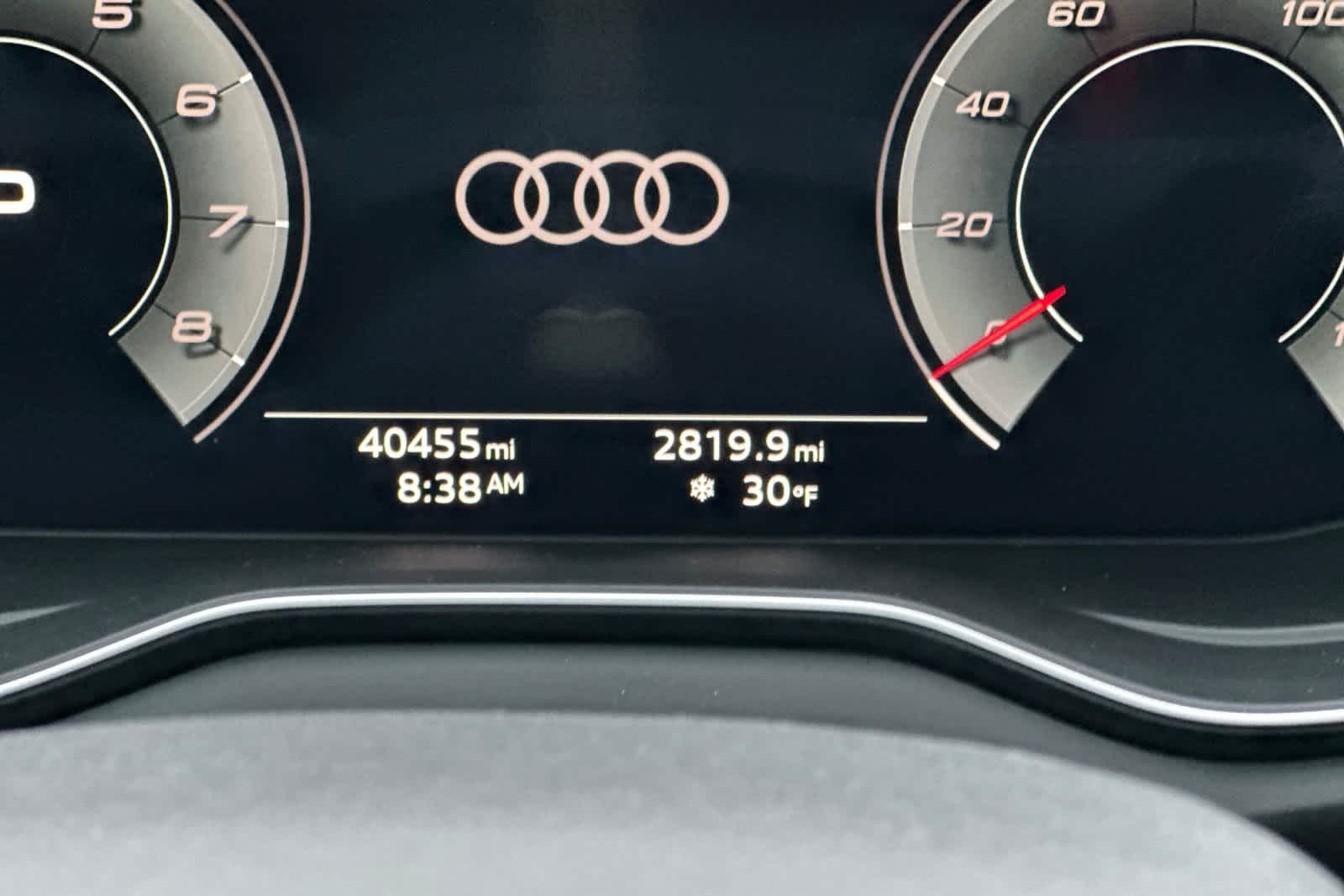 Thumbnail: 2022 Audi SQ5 - 25