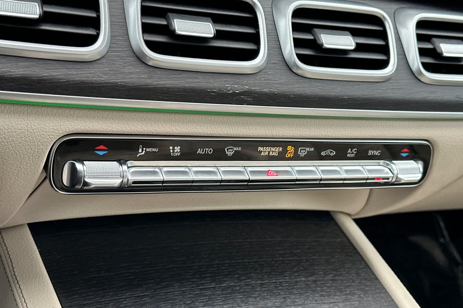 Thumbnail: 2021 Mercedes-Benz GLE - 21