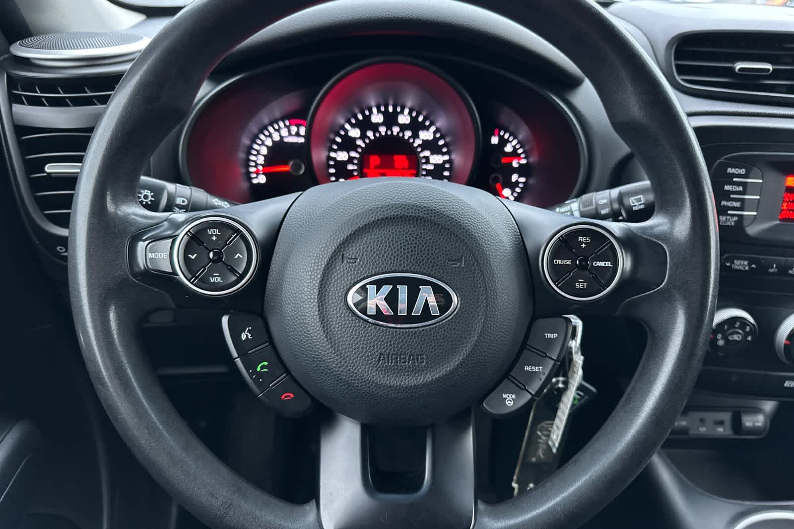 Thumbnail: 2015 Kia Soul - 21