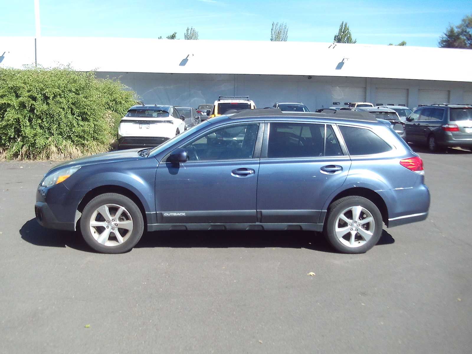 Used 2013 Subaru Outback Limited with VIN 4S4BRBKC3D3276710 for sale in Eugene, OR