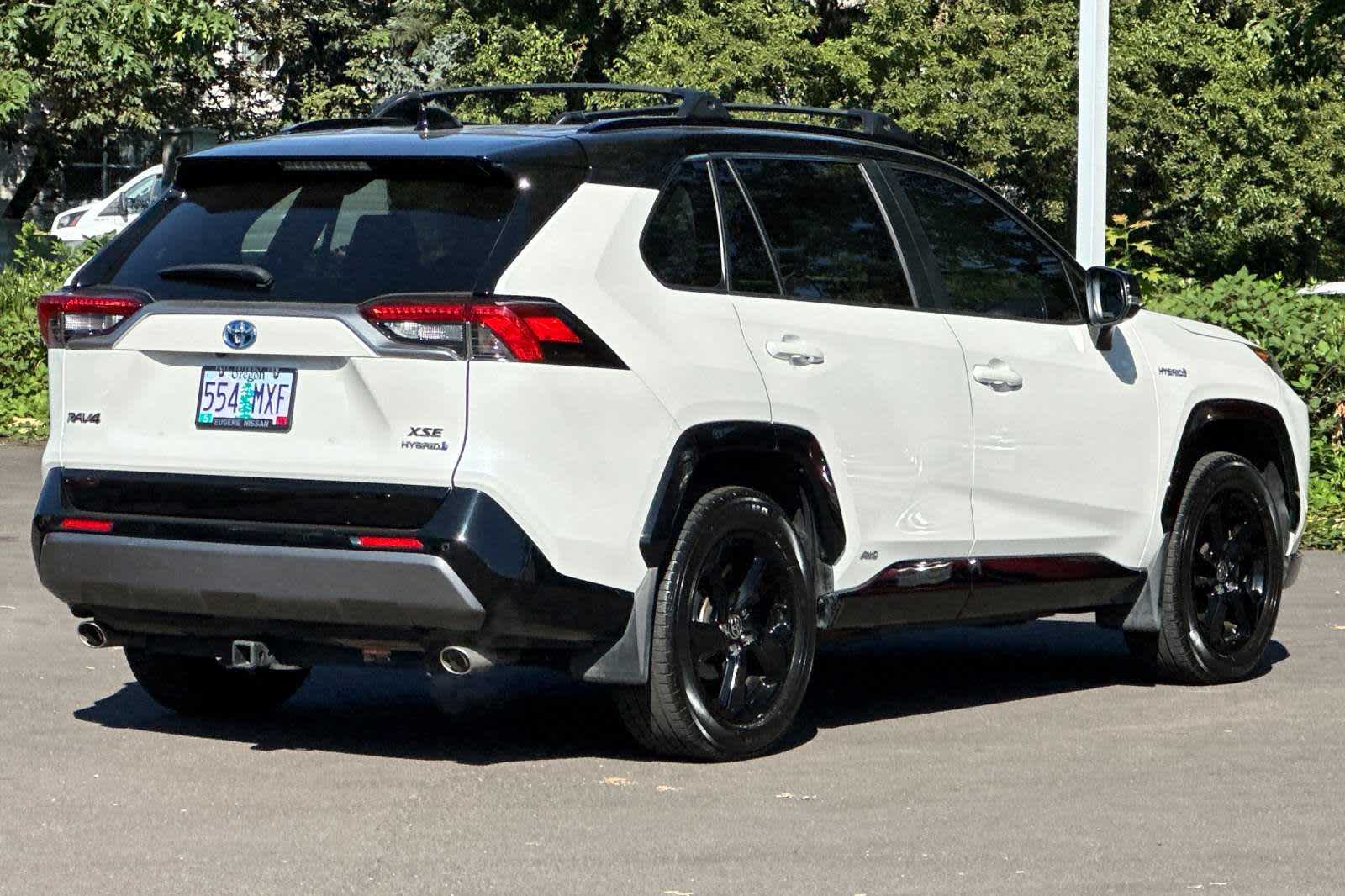 Used 2020 Toyota RAV4 XSE with VIN JTMEWRFV6LJ046118 for sale in Eugene, OR