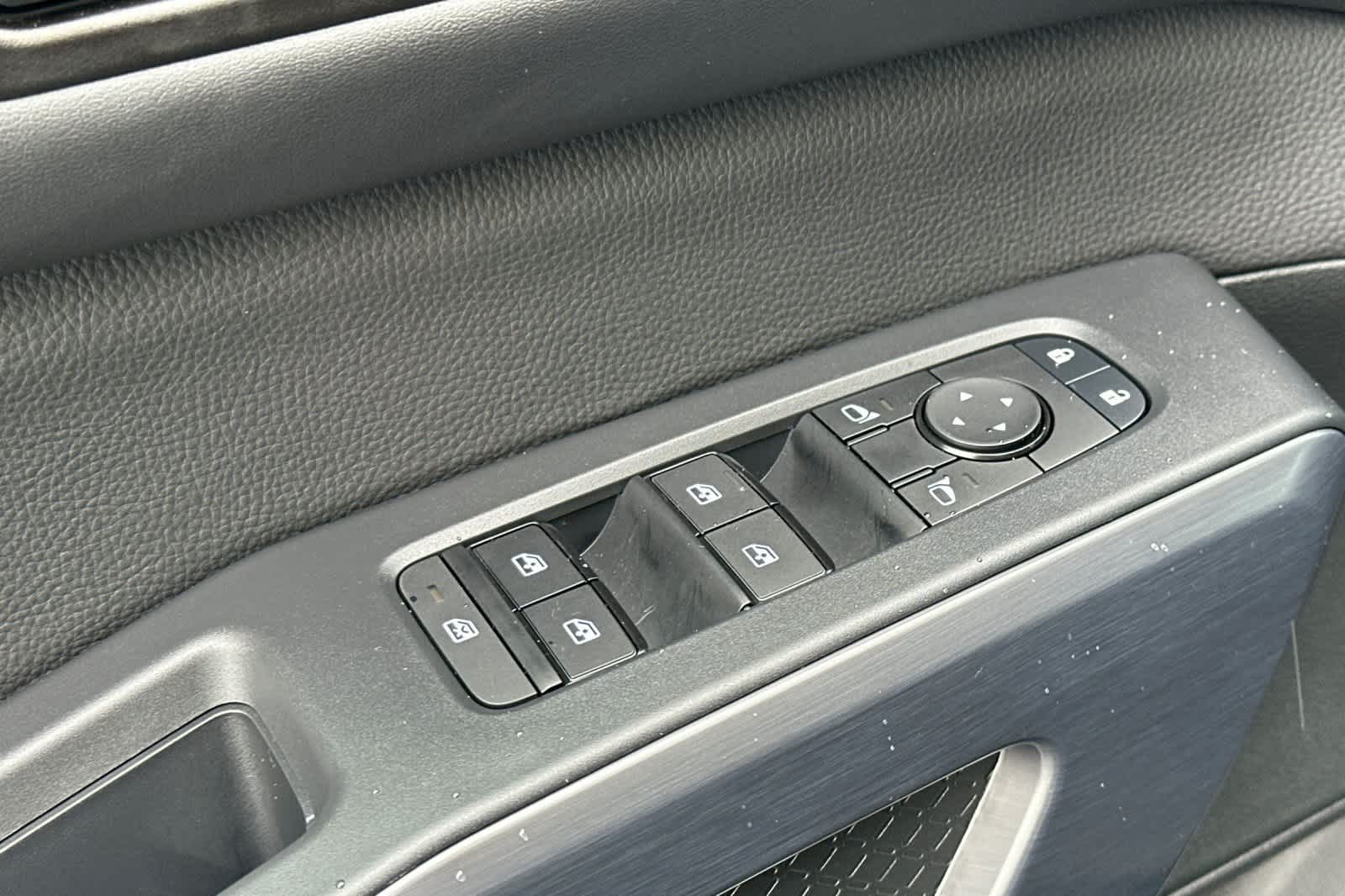 Thumbnail: 2026 Nissan Pathfinder - 13