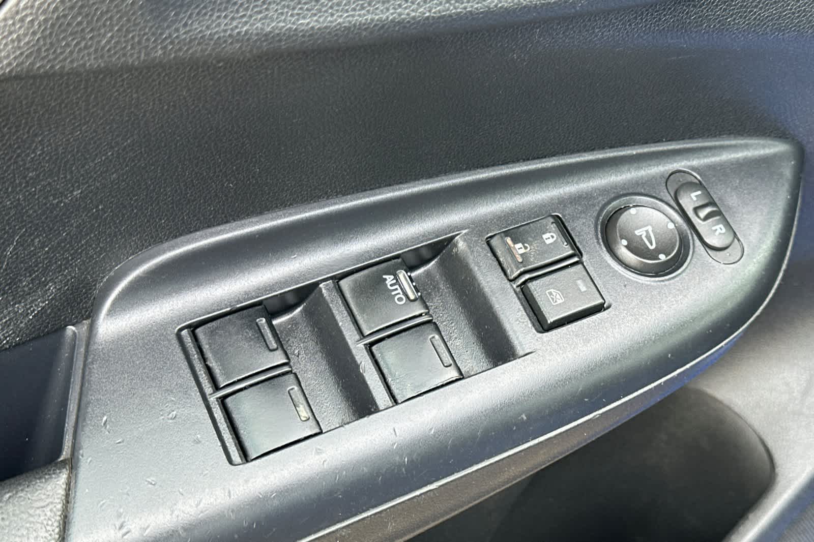 Thumbnail: 2017 Honda Fit - 13