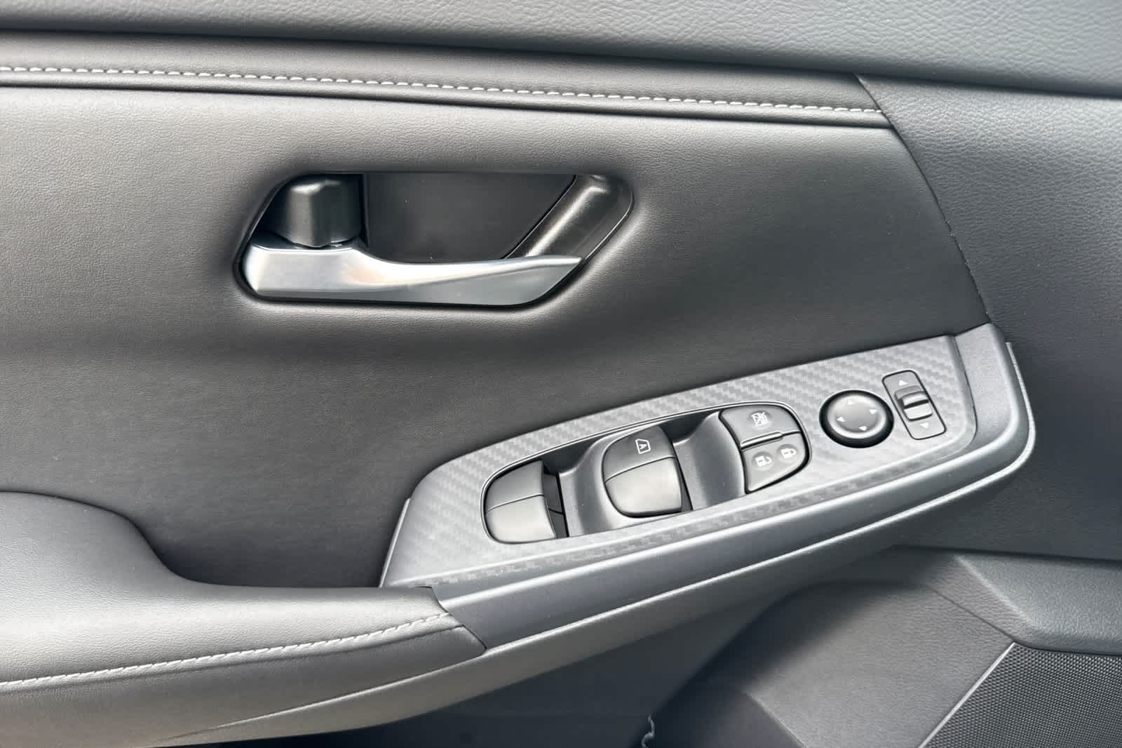 Thumbnail: 2025 Nissan Sentra - 12