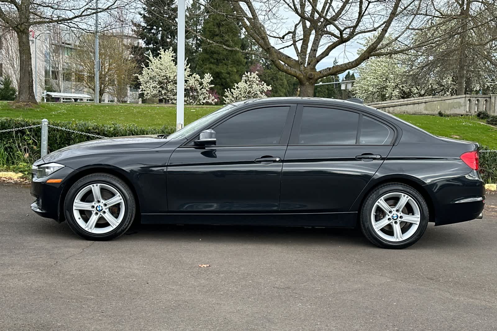 Thumbnail: 2012 BMW 3 Series - 5