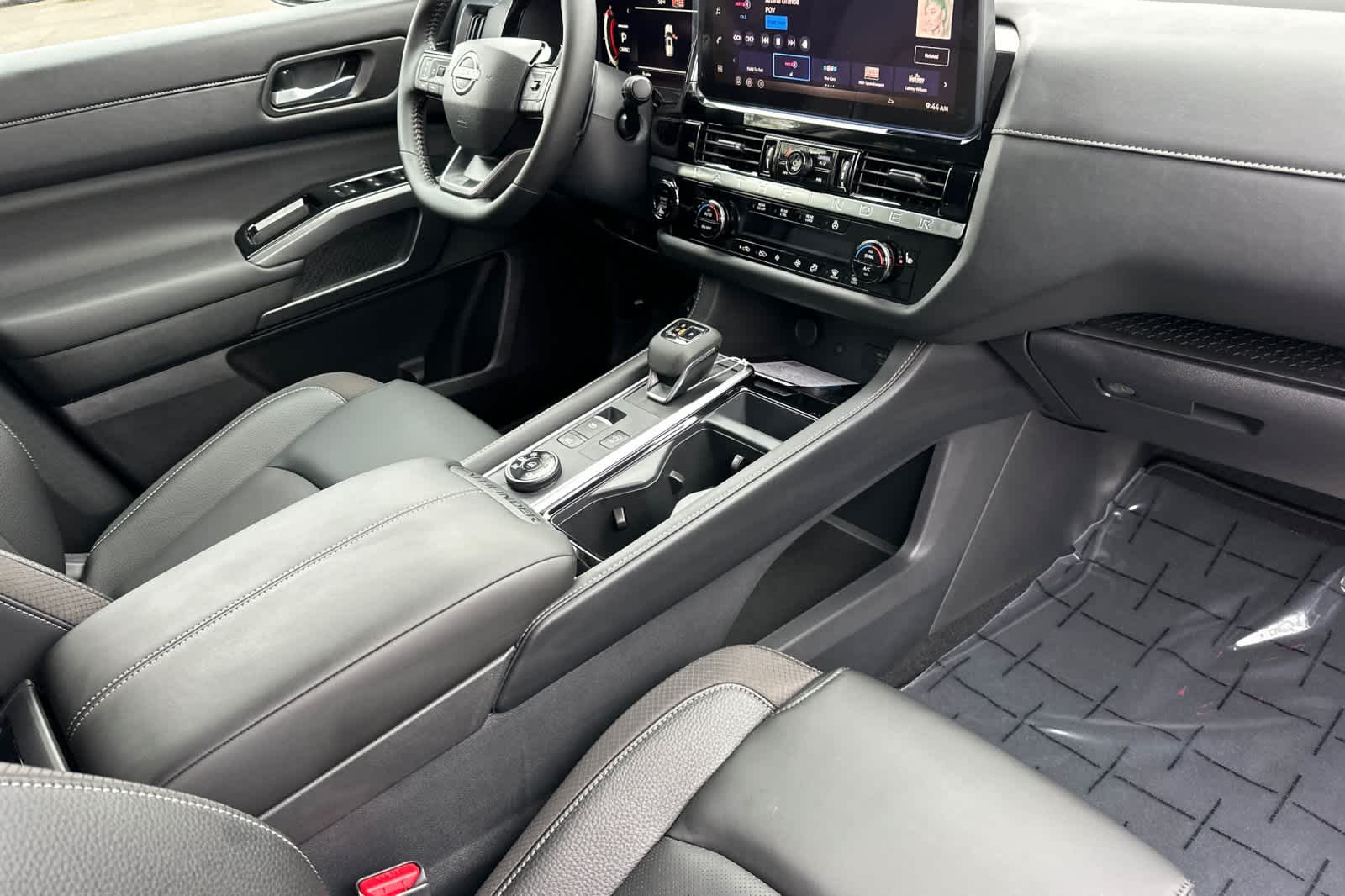 Thumbnail: 2026 Nissan Pathfinder - 16