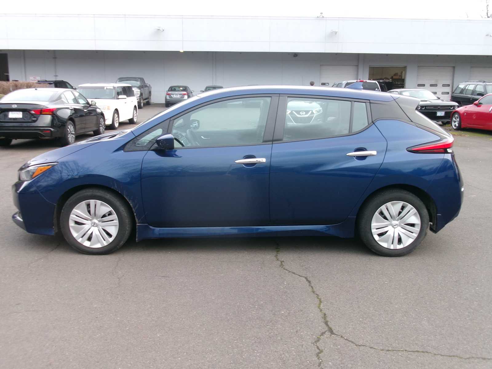 Thumbnail: 2022 Nissan Leaf - 2