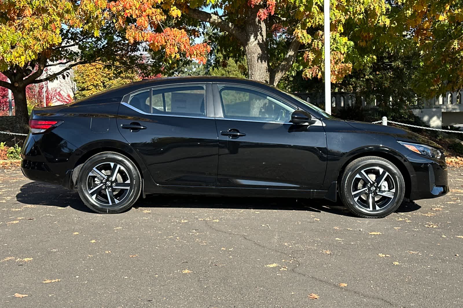 Thumbnail: 2025 Nissan Sentra - 8